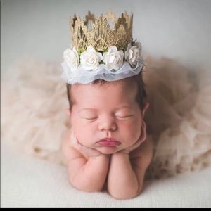 Little crown